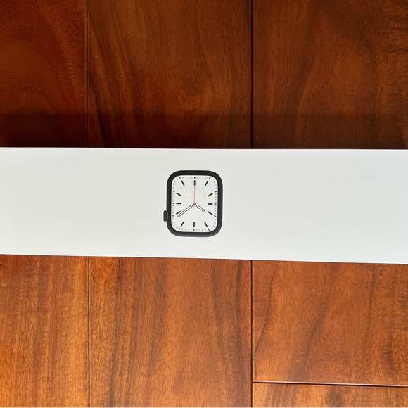 Apple Watch Series 7 45MM gps + Cellular - Picture 10 of 11